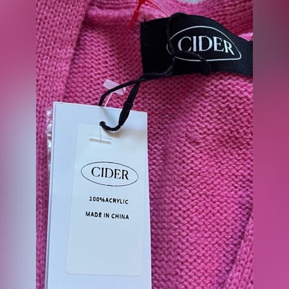 CIDER Soft Diamond Check Pattern Patchy Knit Button Front Vest Pink Size Large - Picture 8 of 8